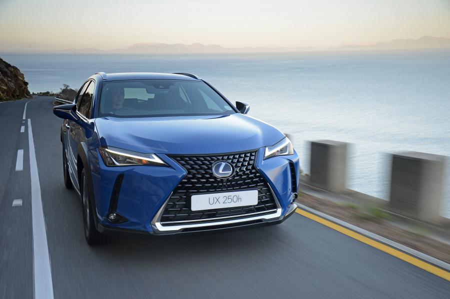  Lexus UX250h 2019 года  (ZA) (фото 17 из 21)
